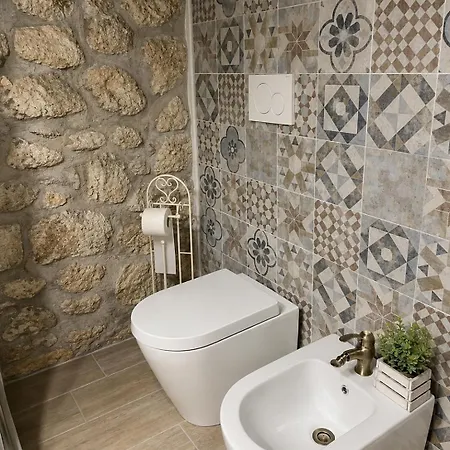 Domus *